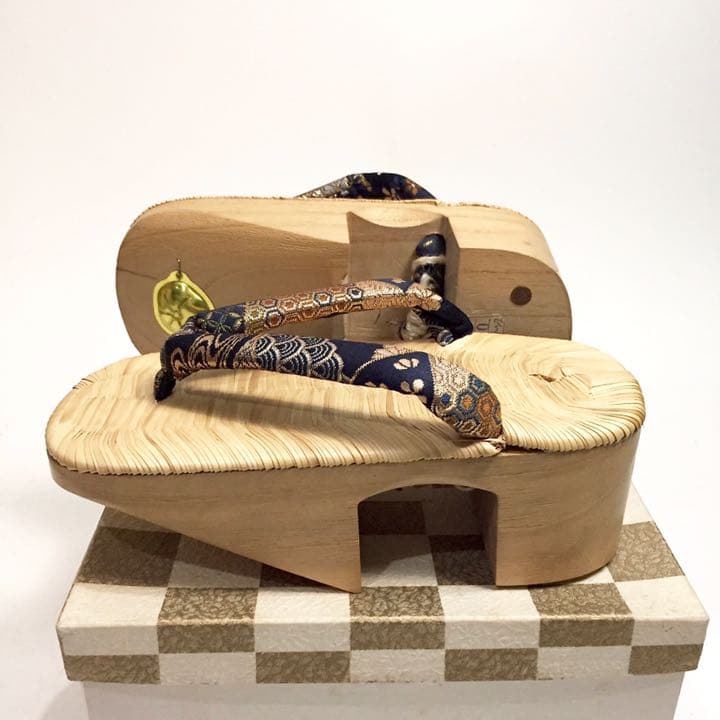 男児5歳用　本畳のめり下駄