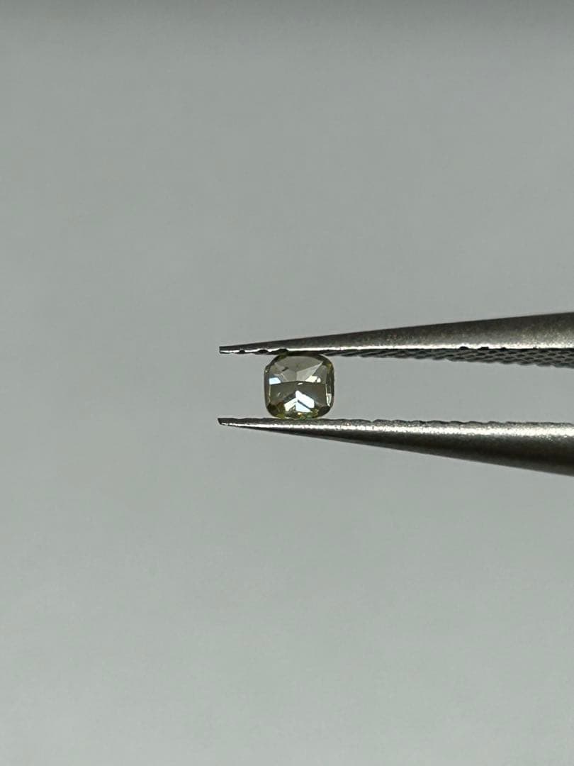 ダイヤモンドFANCY GREENISH YELLOW 0.100ct