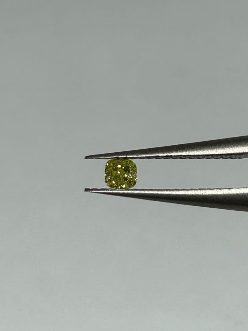 ダイヤモンドFANCY GREENISH YELLOW 0.100ct