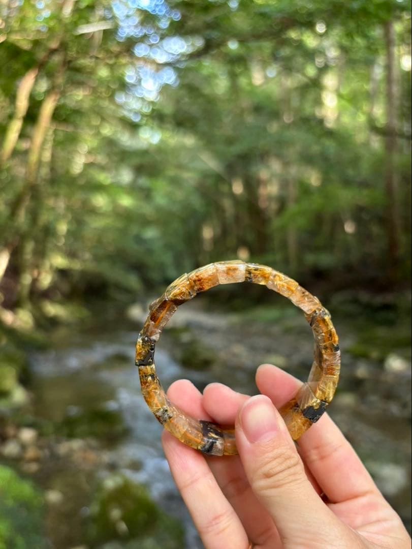 太陽放射ルチルバングル　高品質　15.5mm 内径17cm 瀧原宮浄化品