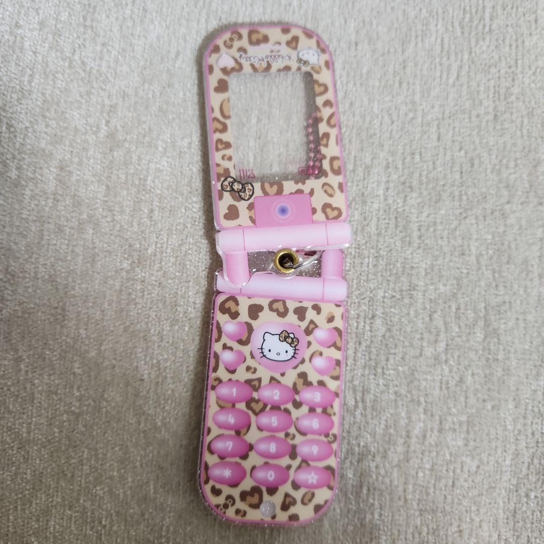 ハローキティ ヒョウ柄ガラケー型 キーホルダー - メルカリ