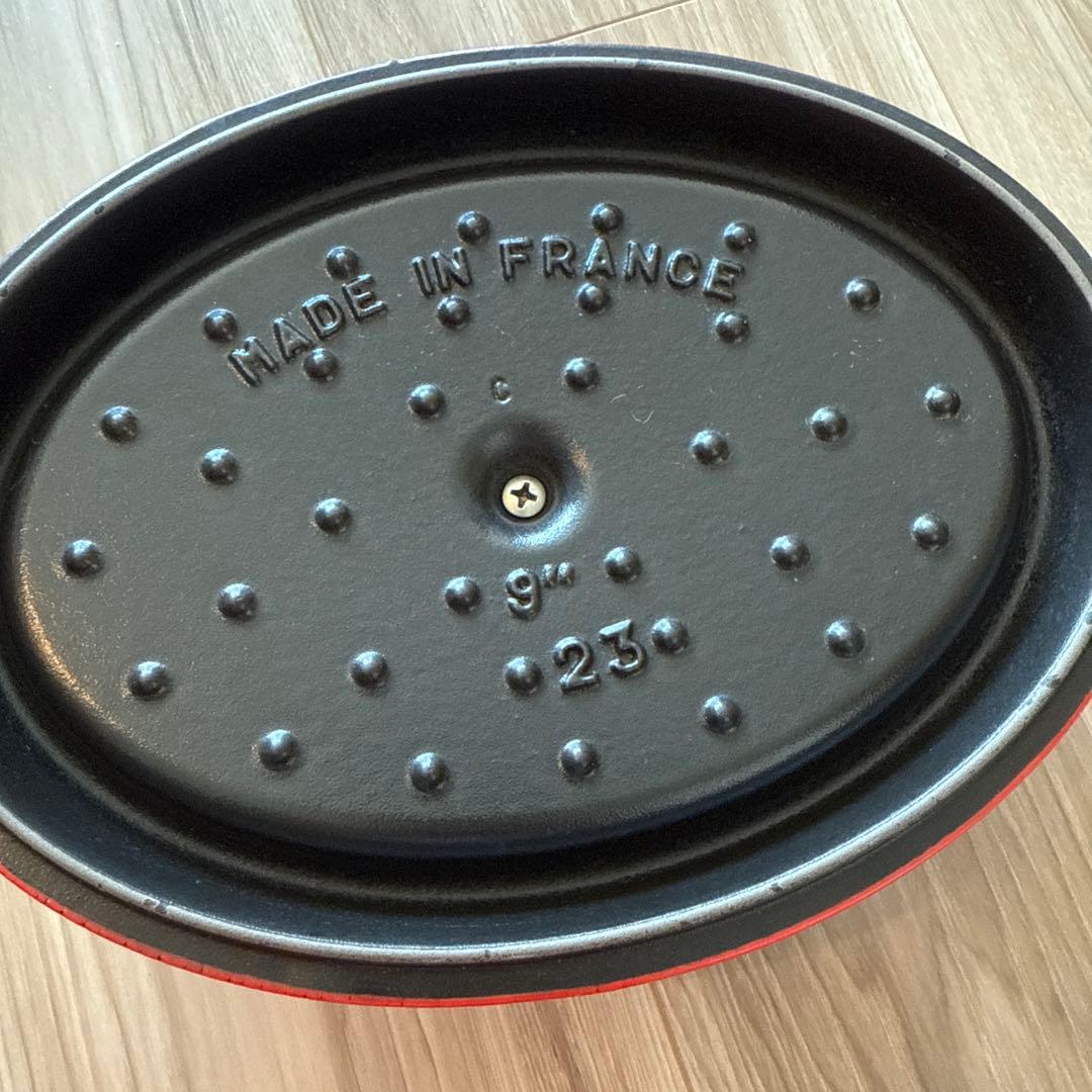 STAUB 両手鍋 赤 楕円形　23