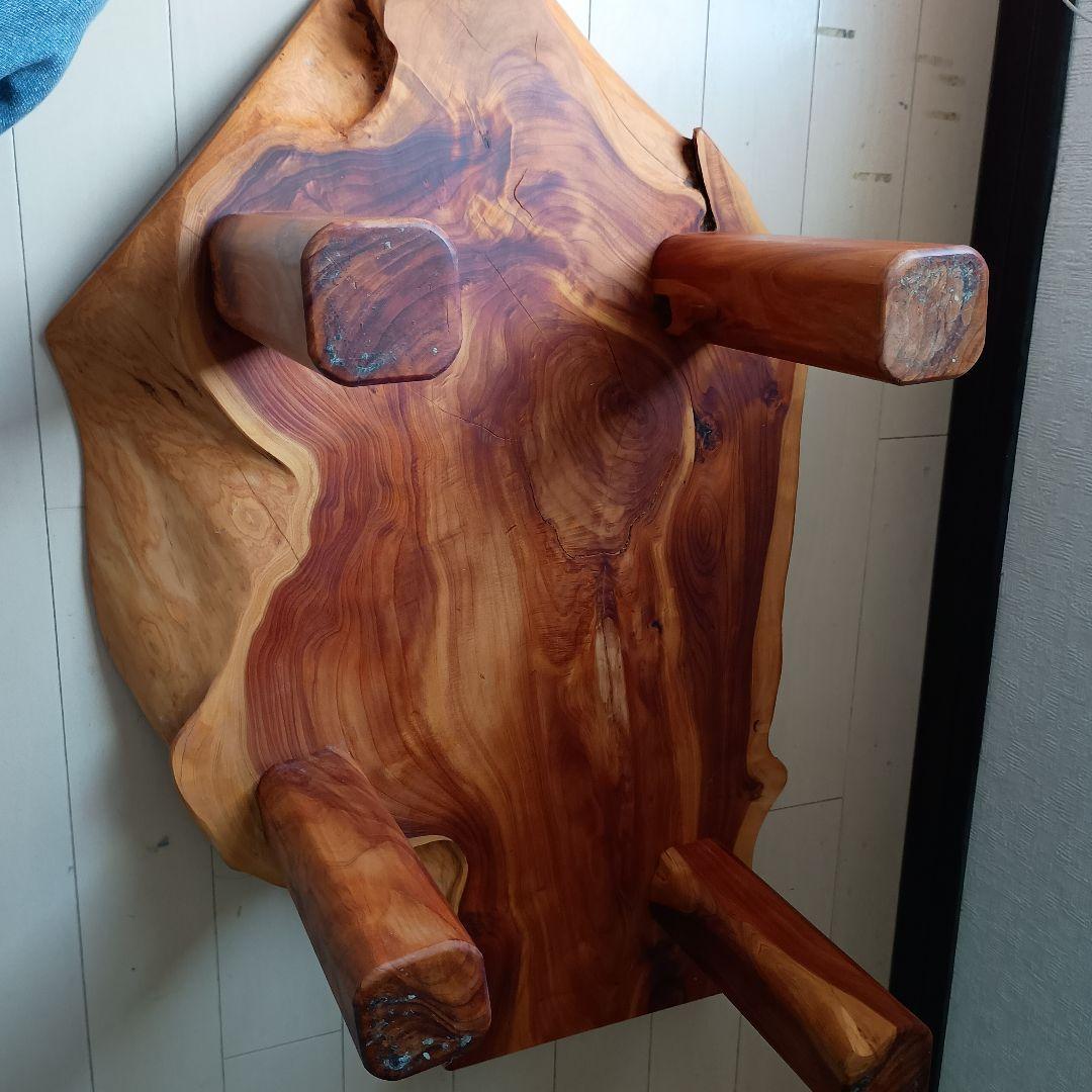 無垢材の不規則な座卓　ハンドメイド　一枚板　ミニテーブル　花台