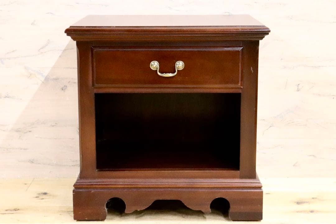 GMHS180N○Thomasville / トーマスビル ナイトテーブル エ