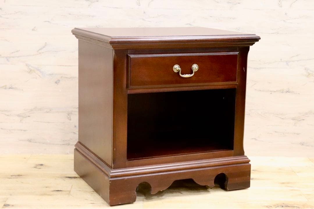 GMHS180N○Thomasville / トーマスビル ナイトテーブル エ