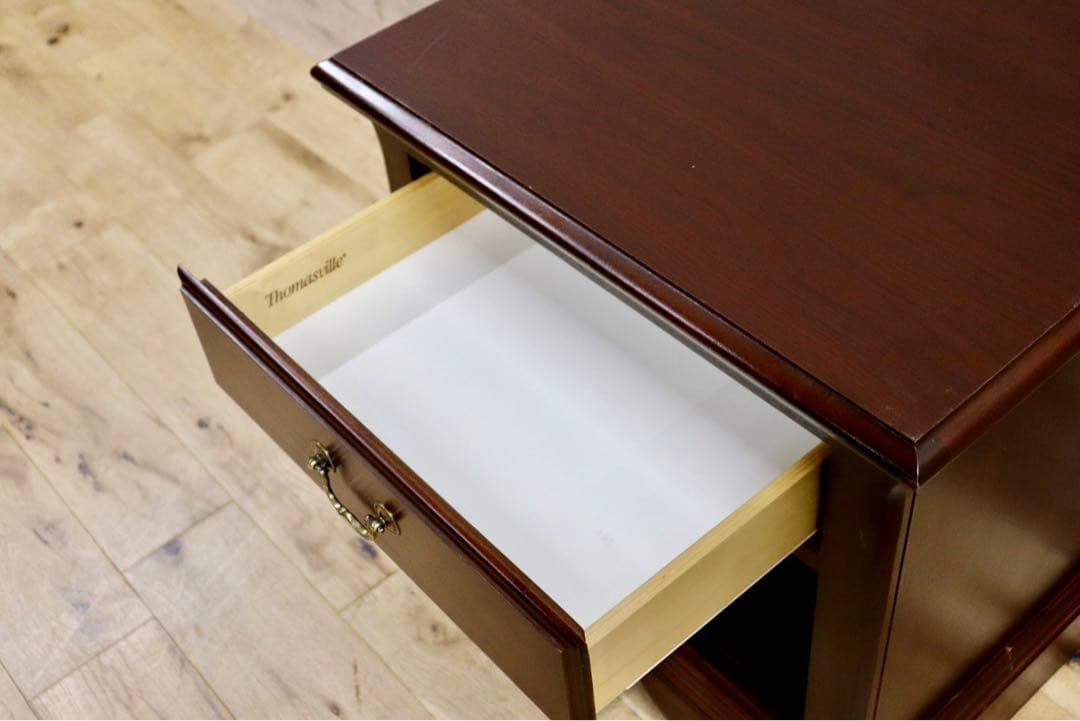 GMHS180N○Thomasville / トーマスビル ナイトテーブル エ