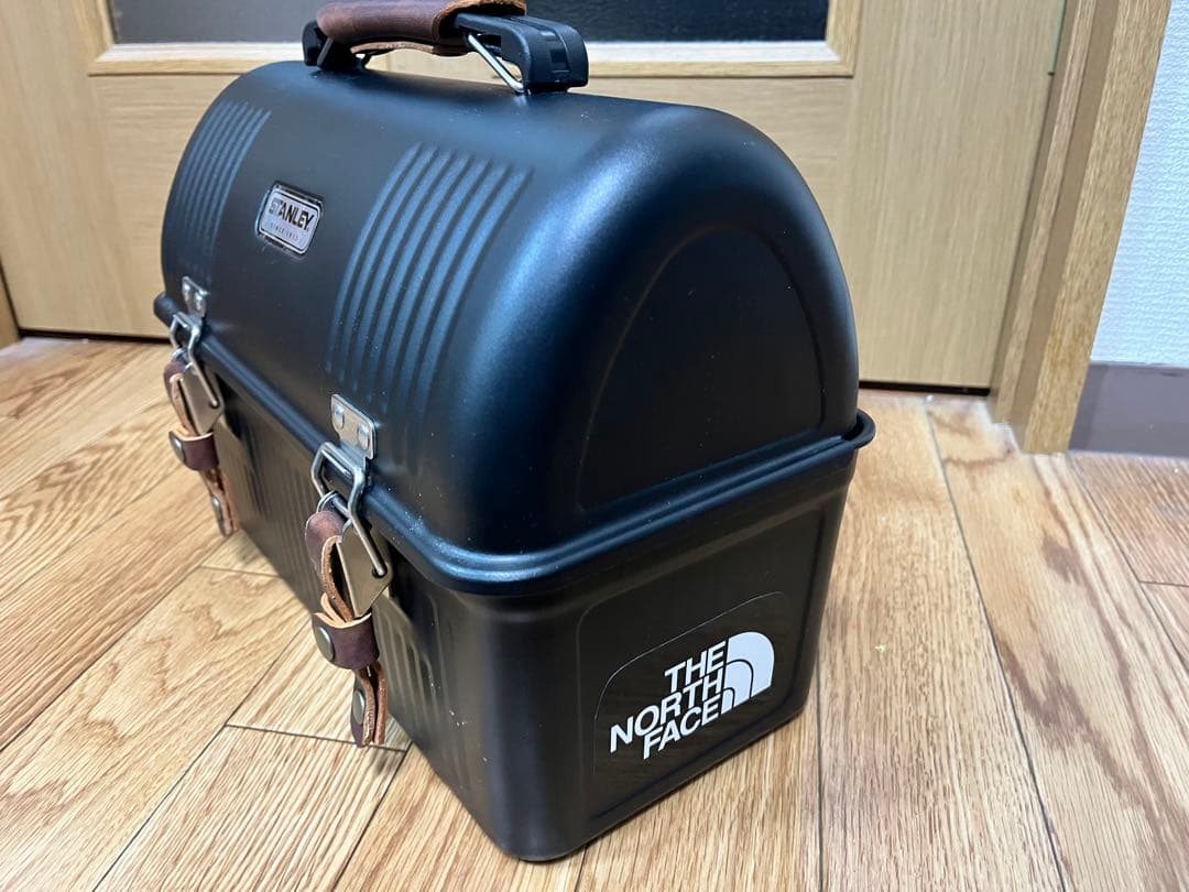 STANLEY ランチボックス　9.4L マットブラック　カスタム済み
