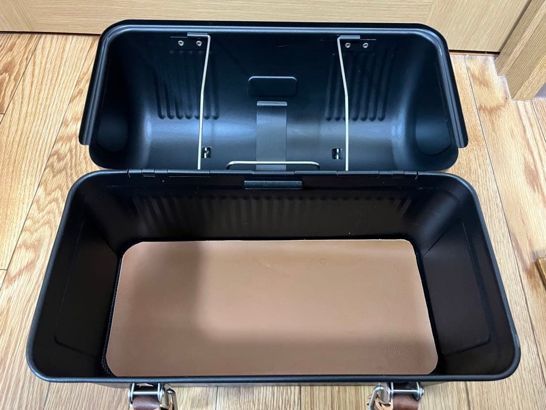 STANLEY ランチボックス　9.4L マットブラック　カスタム済み