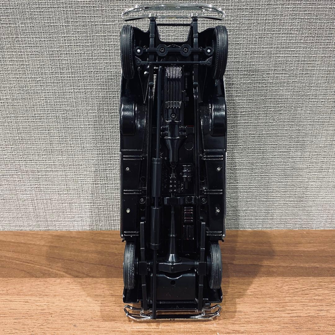 天皇陛下】の旧御料車 1935型メルセデス・ベンツ770菊紋付き60年記念