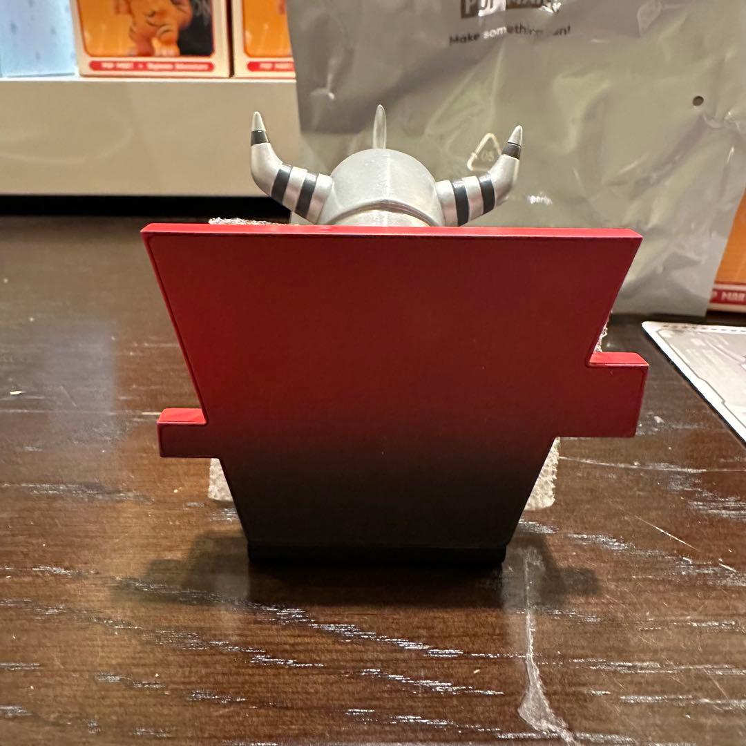 popmart ポップマート デジモン ウォーグレイモン フィギュア - メルカリ