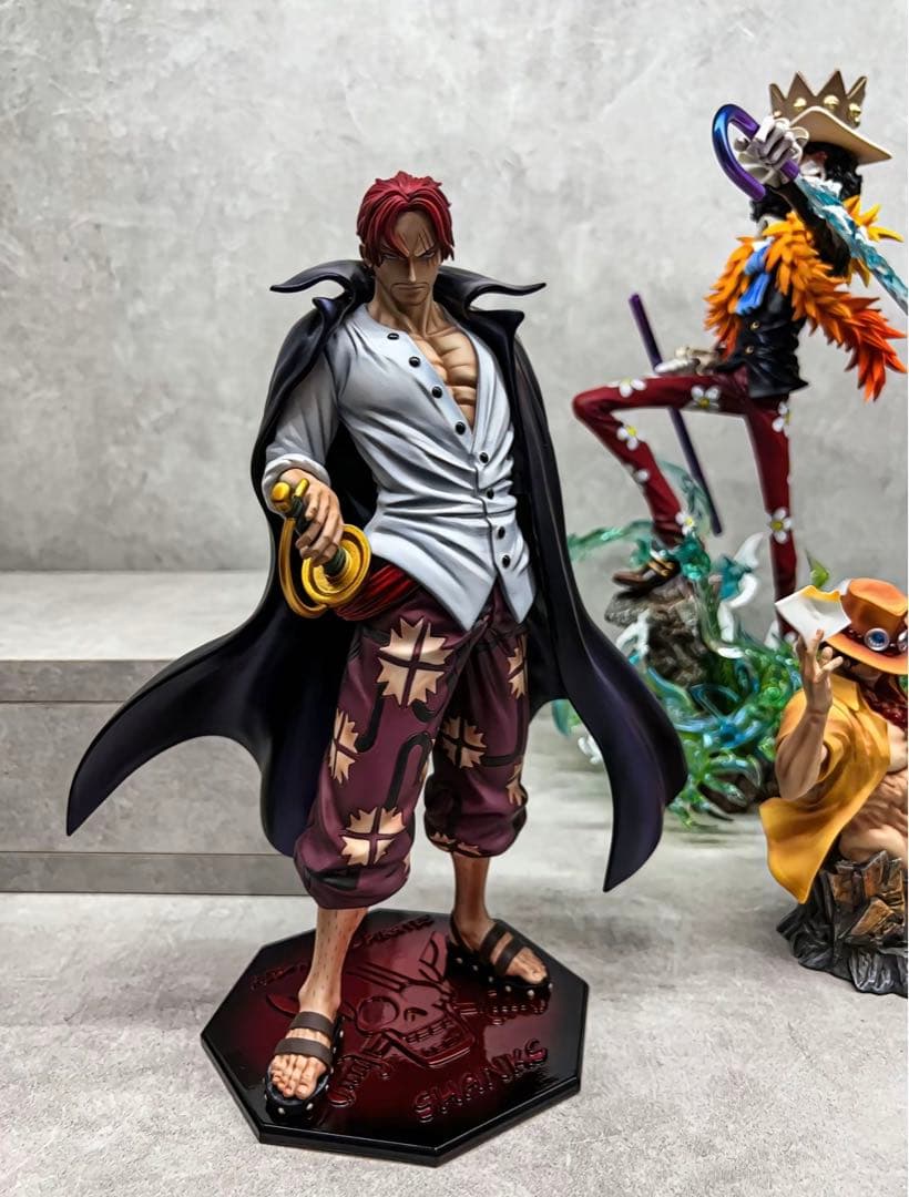 ワンピース 赤髪シャンクス 【四皇】 ガレージキット フィギュアPOP 1