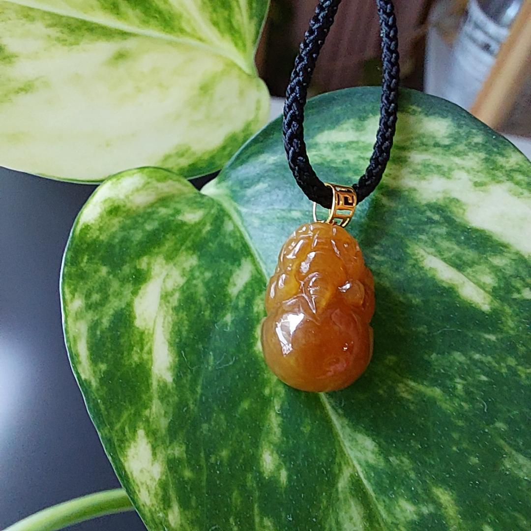 鑑別書付・18K希少天然ミャンマー産レッド本翡翠貔貅ヒキュウペンダント58224