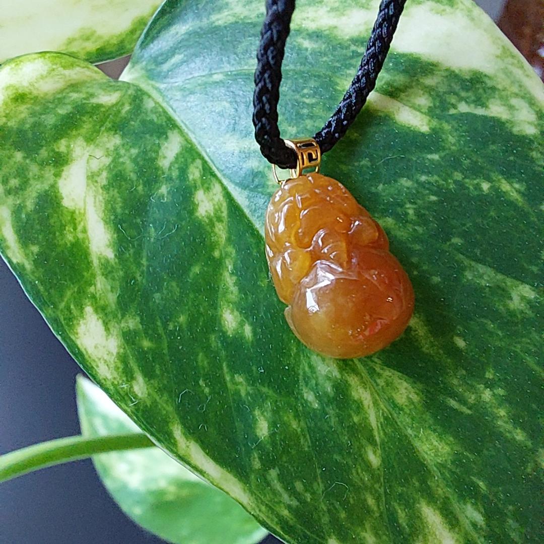 鑑別書付・18K希少天然ミャンマー産レッド本翡翠貔貅ヒキュウペンダント58224