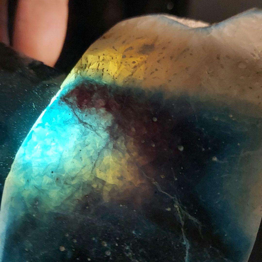 綺麗な色合い♪大きな激レア石 ブルーアイス グレイシアライト 表面磨き 307