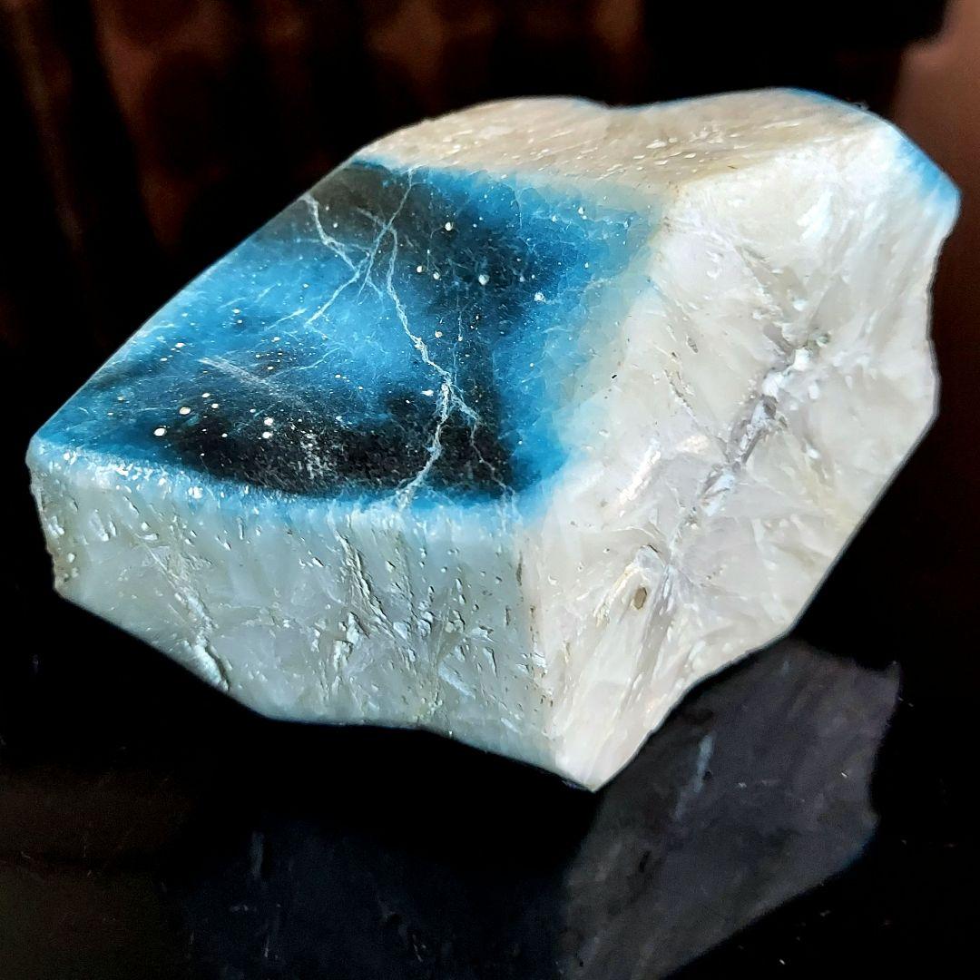 綺麗な色合い♪大きな激レア石 ブルーアイス グレイシアライト 表面磨き 307