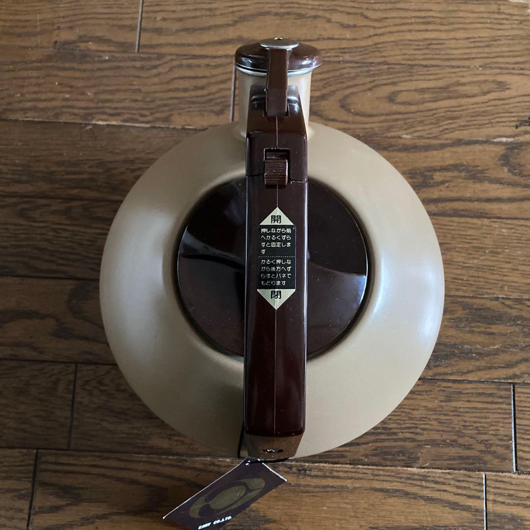 エジリー　ケトル　やかん　２.８L 琺瑯　ベージュ