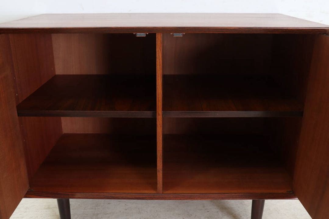 1970年代 北欧ヴィンテージ ローズウッド材キャビネット