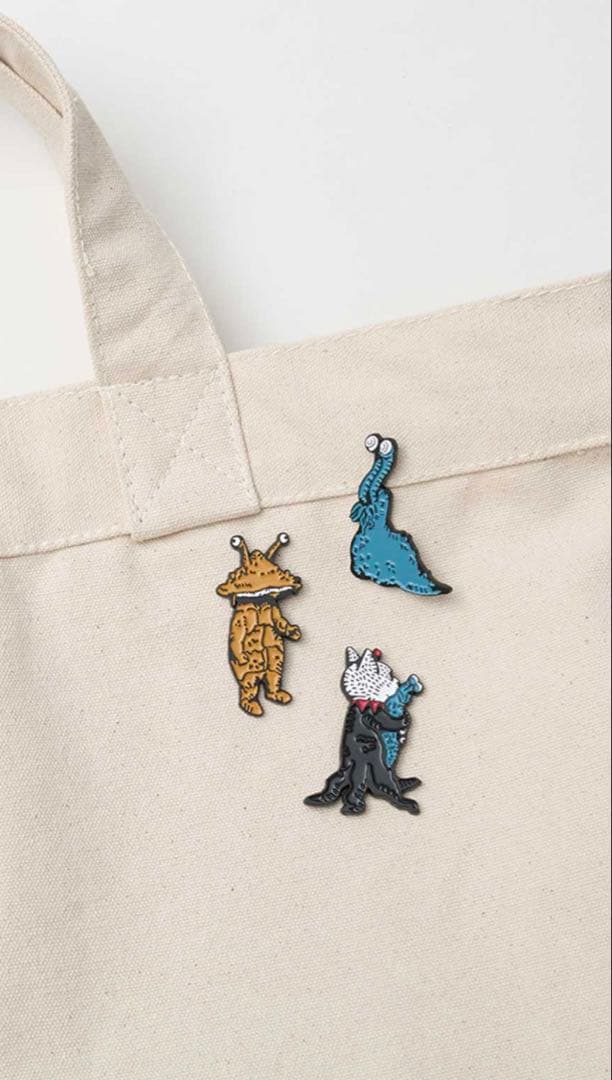 グラニフ ウルトラマンシリーズ ヒグチユウコ ピンズ3P