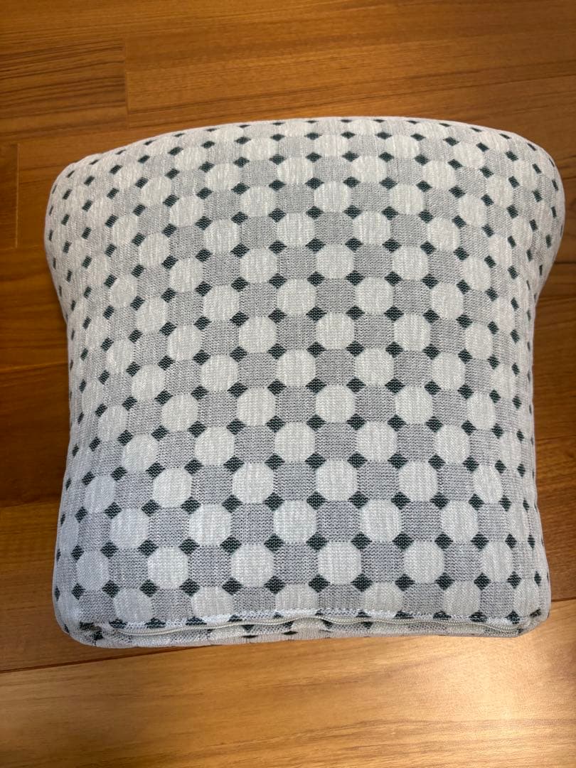 Idee x スヴェンソン コラボ ミニミラーアームチェア ソファ