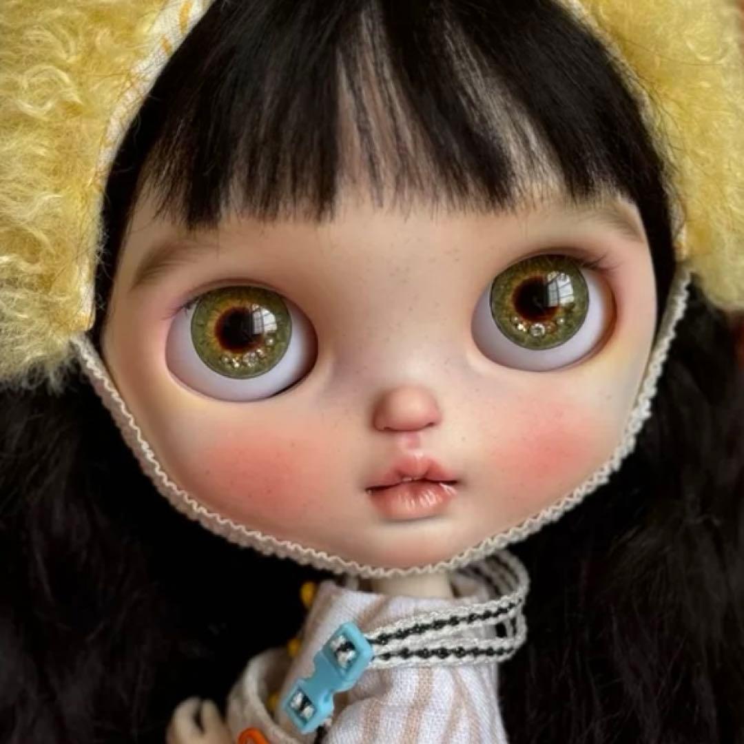 カスタムブライス 海外作家様 黒髪ちゃん かわいい 繊細なメイク フル