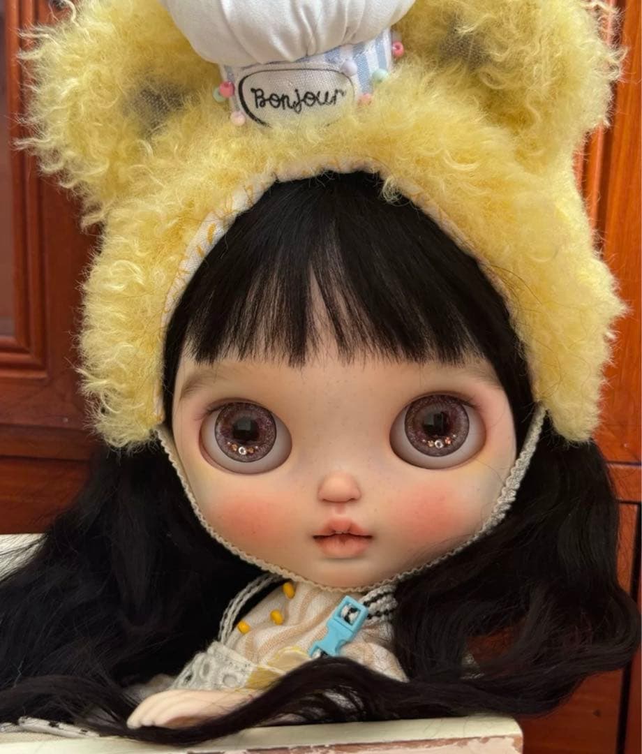 カスタムブライス 海外作家様 黒髪ちゃん かわいい 繊細なメイク フル