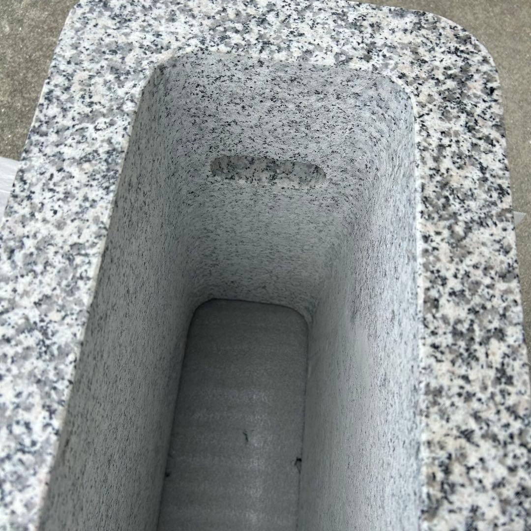 御影石　花崗岩　テーブル　台座持ち手加工あり　天板仕上げ　天板台座合わせ加工あり