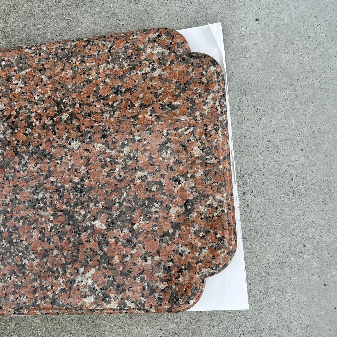 御影石　花崗岩　テーブル　台座持ち手加工あり　天板仕上げ　天板台座合わせ加工あり