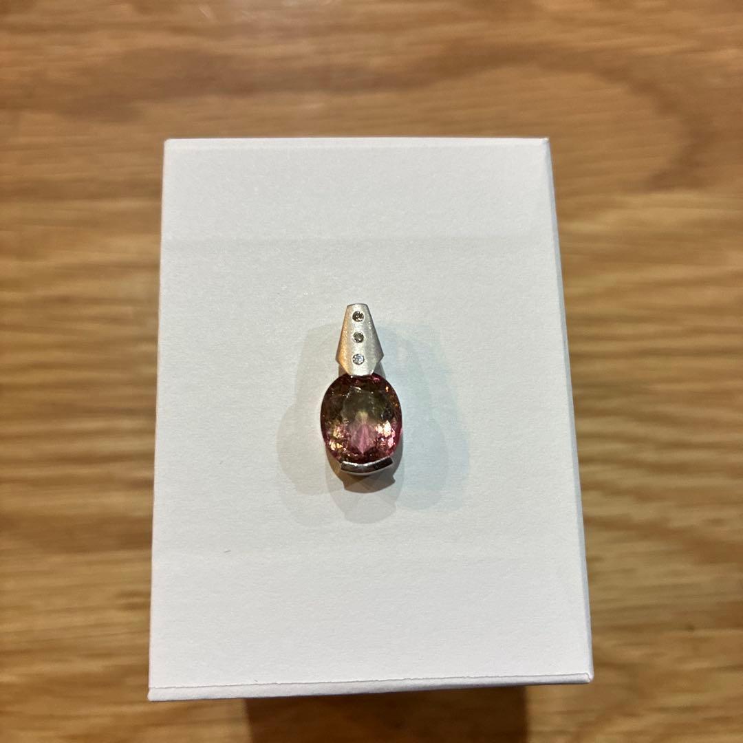 バイカラートルマリン　ペンダントトップ　3.8ct プラチナ　ダイヤ
