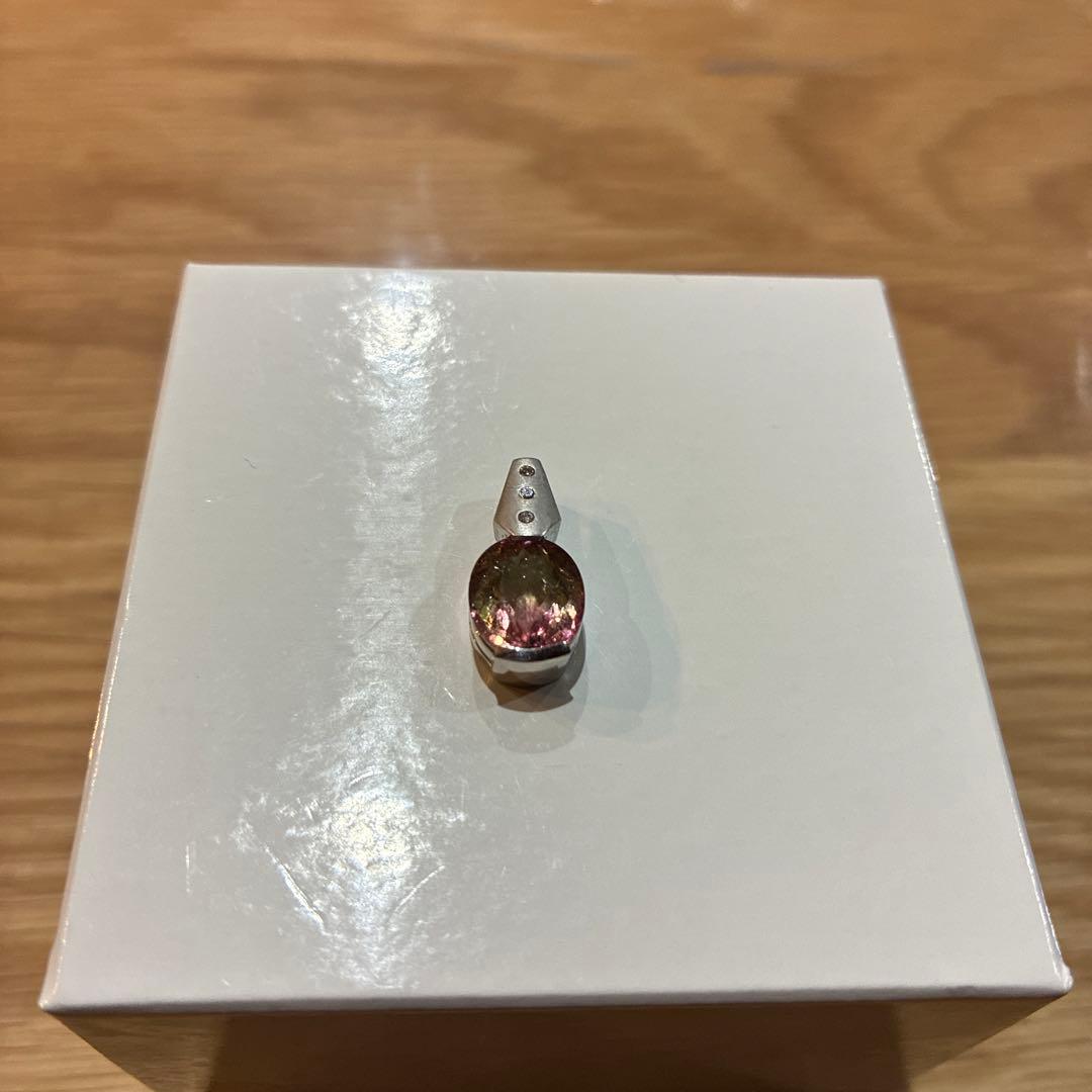 バイカラートルマリン　ペンダントトップ　3.8ct プラチナ　ダイヤ
