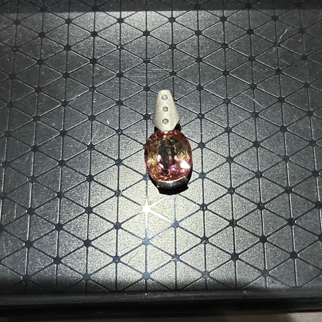 バイカラートルマリン　ペンダントトップ　3.8ct プラチナ　ダイヤ