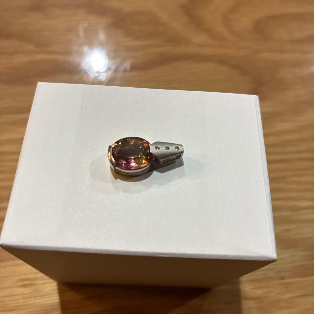 バイカラートルマリン　ペンダントトップ　3.8ct プラチナ　ダイヤ