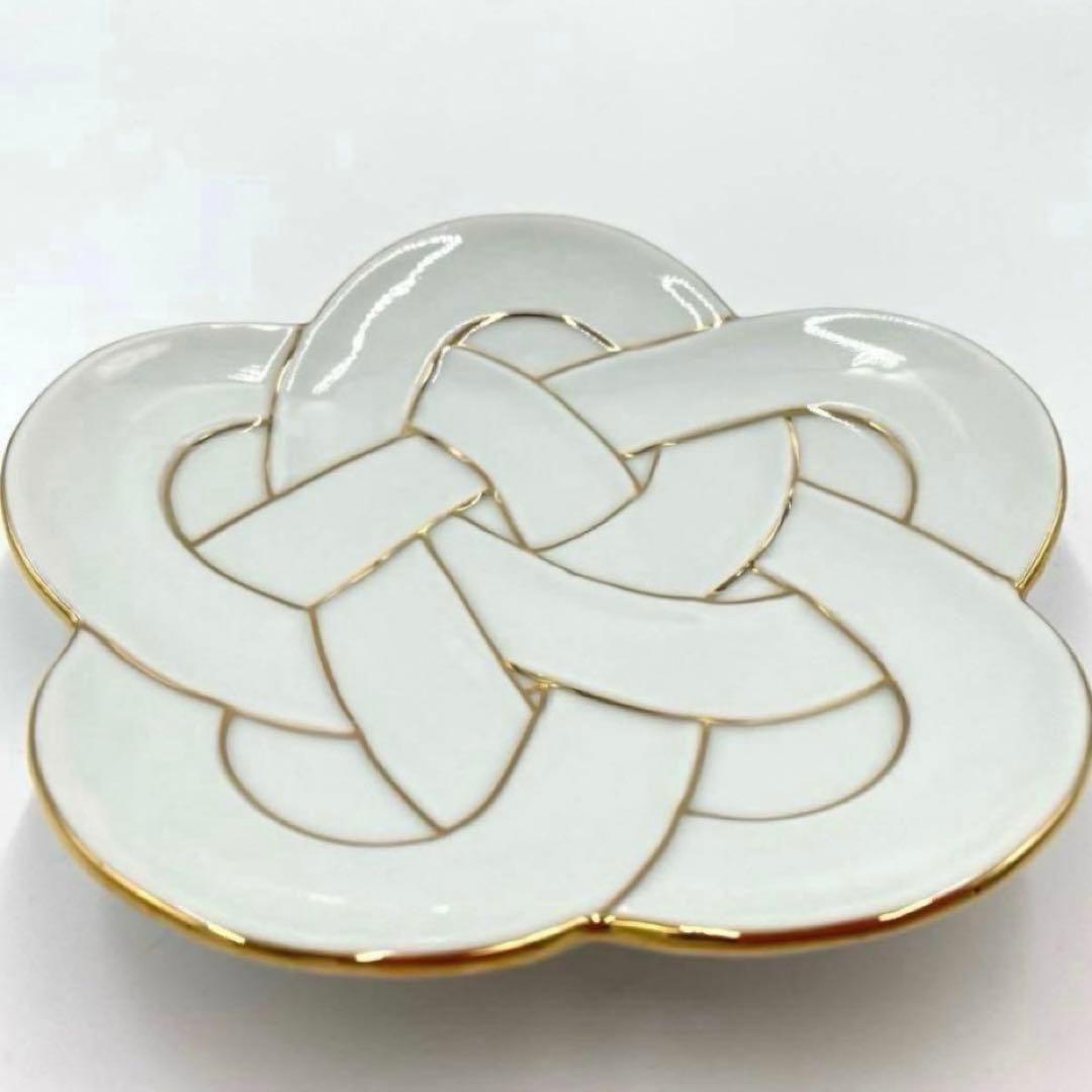 【新品】【大人気】有田焼田清窯　太白金線梅結び銘々皿　縁起物