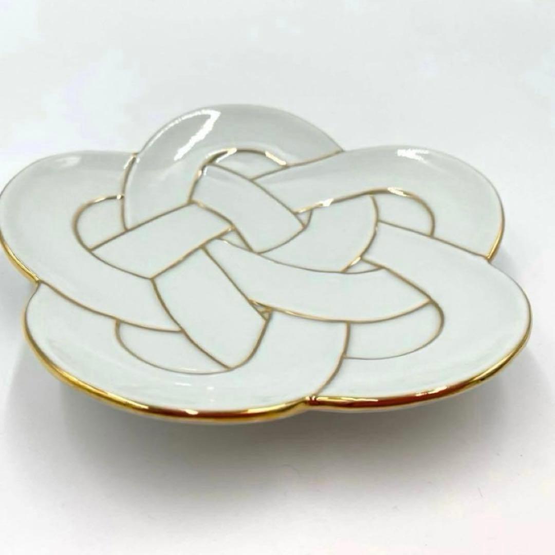 【新品】【大人気】有田焼田清窯　太白金線梅結び銘々皿　縁起物