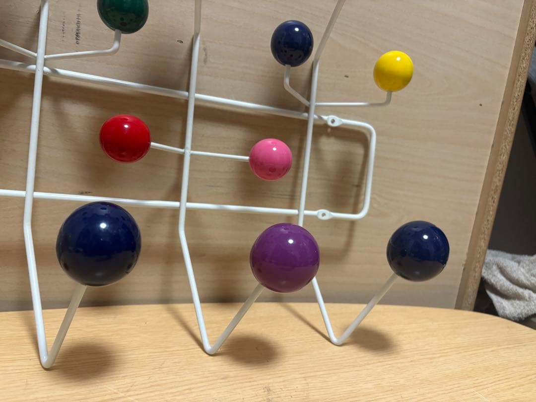 ハーマンミラー イームズ ハングイット オール マルチカラー デザイン