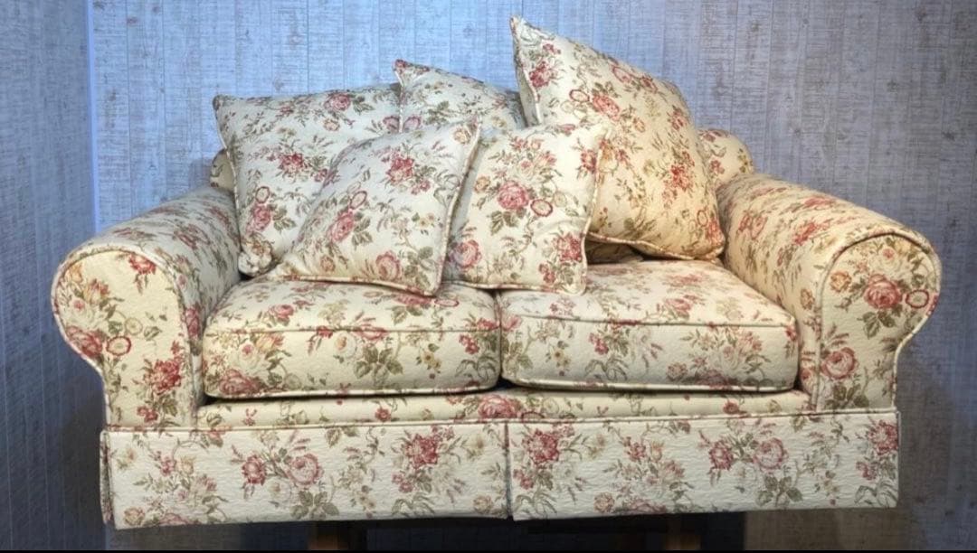 【美品】高級感漂う極上のアメリカ製ソフ ア2人掛け