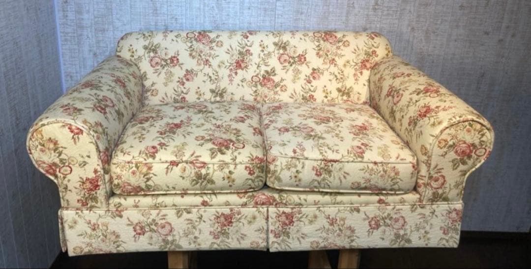 【美品】高級感漂う極上のアメリカ製ソフ ア2人掛け