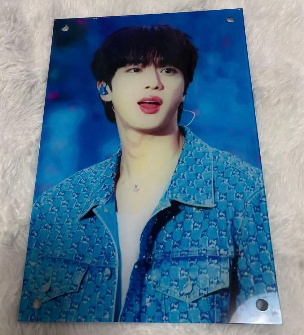 BTSジン アクリルフォトパネルA4サイズ RUNSEOKJINツアー - メルカリ