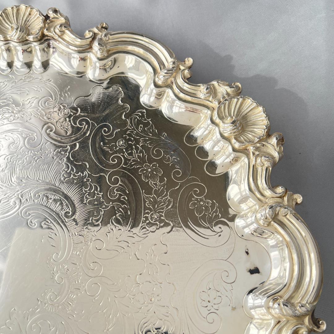 【英国】チッペンデール ギャラリートレー / ドリンクトレー 31.5cm