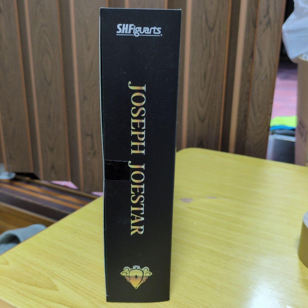 S.H.Figuartsジョジョの奇妙な冒険ジョセフジョースター