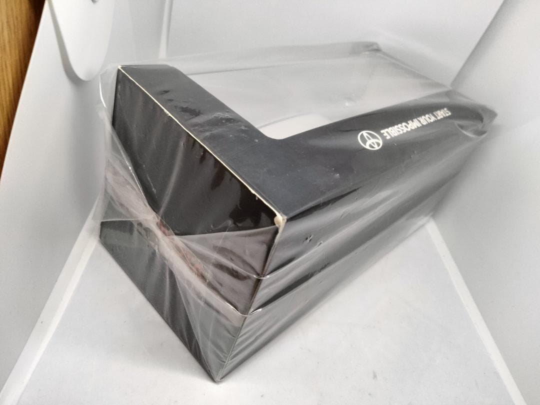 RAV4 PHV ホワイト 1/30 カラーサンプル ミニカー 非売品　トヨタ