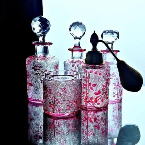 花のオールドバカラ エグランチエの小物入れ【1916年カタログ】ピンク