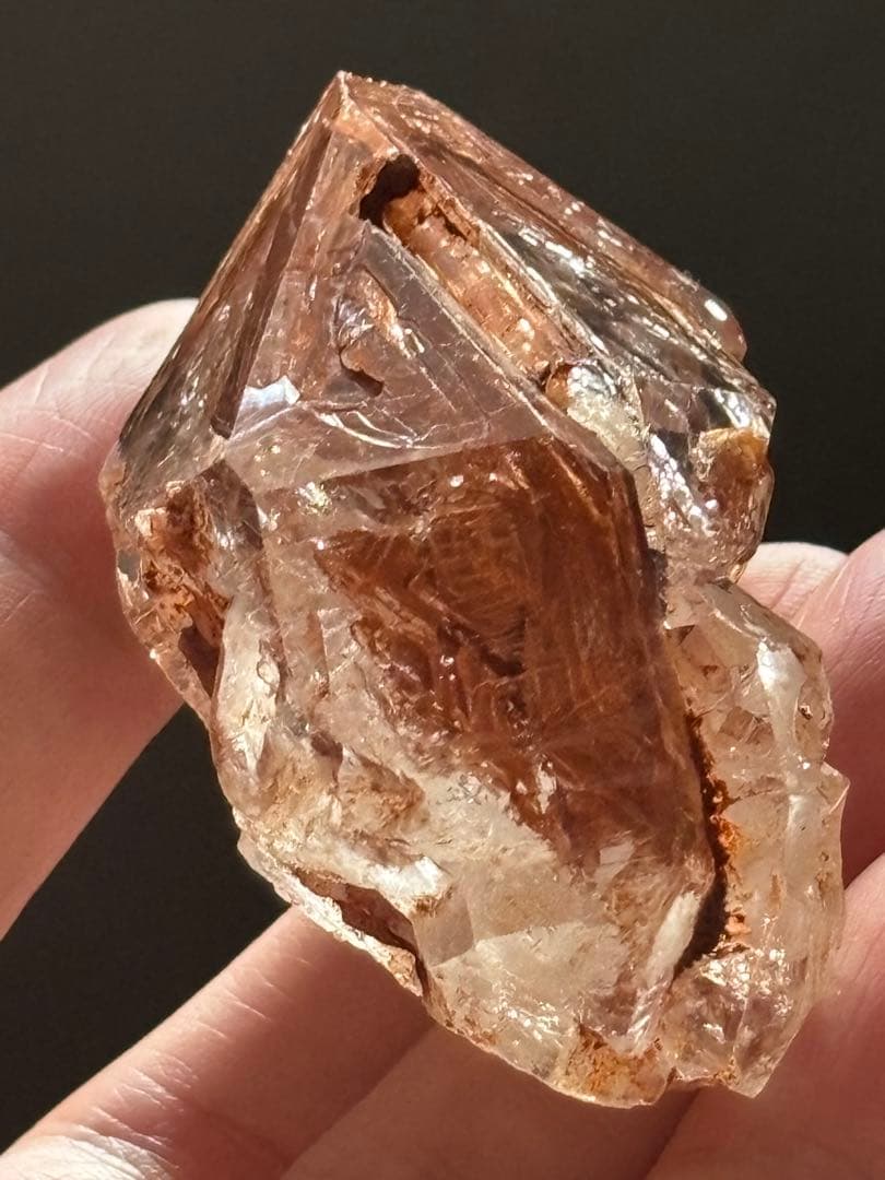 マダガスカル産　レッドクレイエレスチャル　68g ウィンドウクォーツ　高透明度