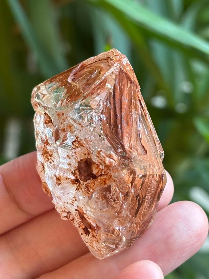 マダガスカル産　レッドクレイエレスチャル　68g ウィンドウクォーツ　高透明度