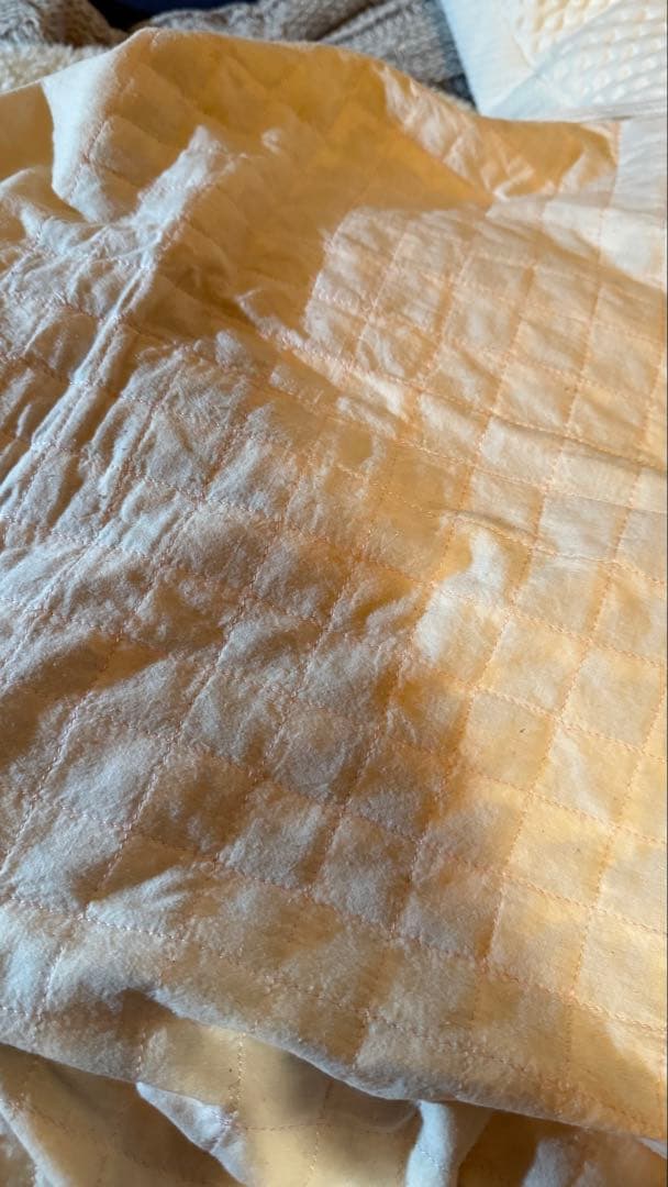 トルマリンシーツ クリーム色ぽい白本物3枚組ほぼ未使用シングル