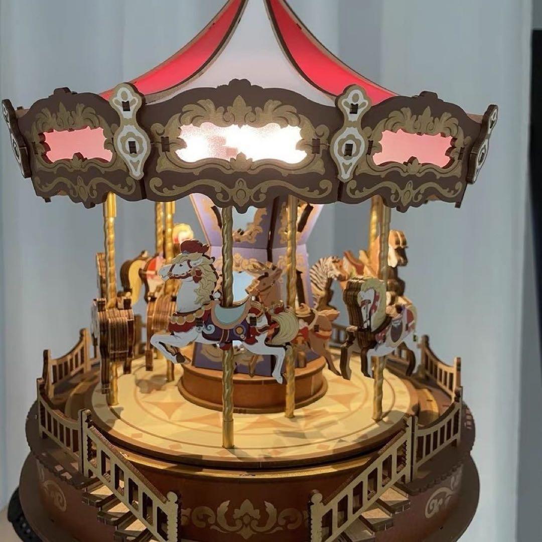 新品　回転木馬　オルゴール　完成品販売　クリスマスプレゼント