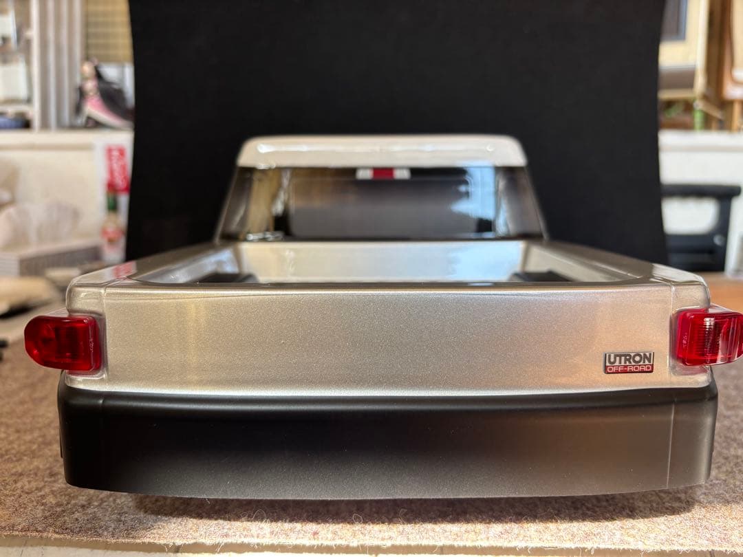 ラジコン　クローラー　ボディのみEnduro Utron