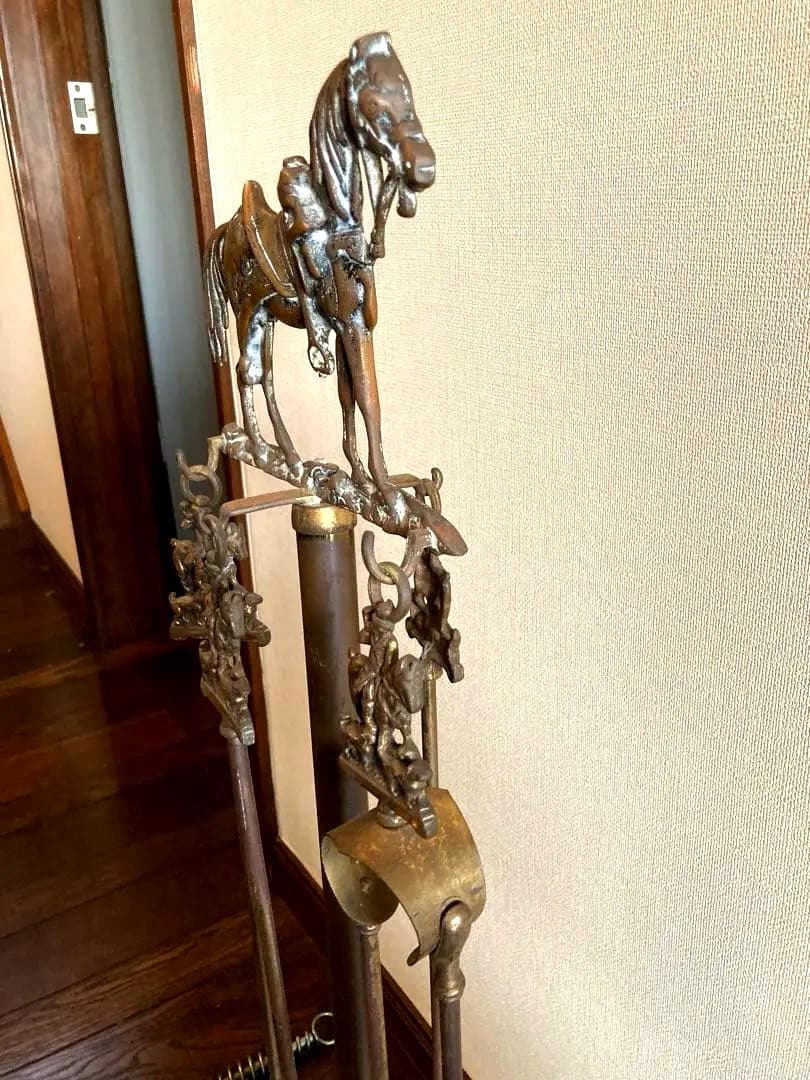 英国製ヴィンテージ 馬デザインのファイヤーツール 暖炉用火かき棒