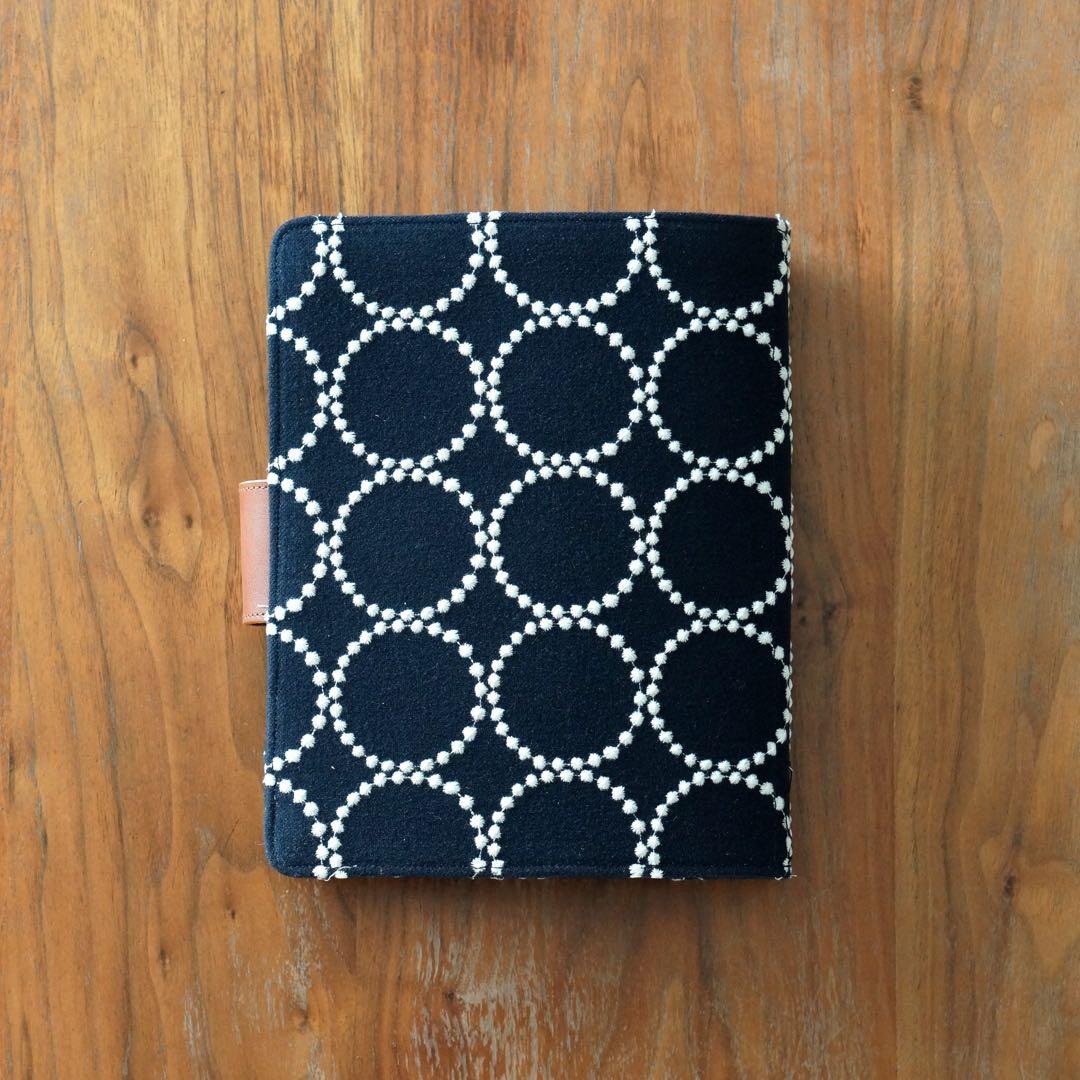 ミナペルホネン　タンバリンdopブラック　A5 6穴システム手帳