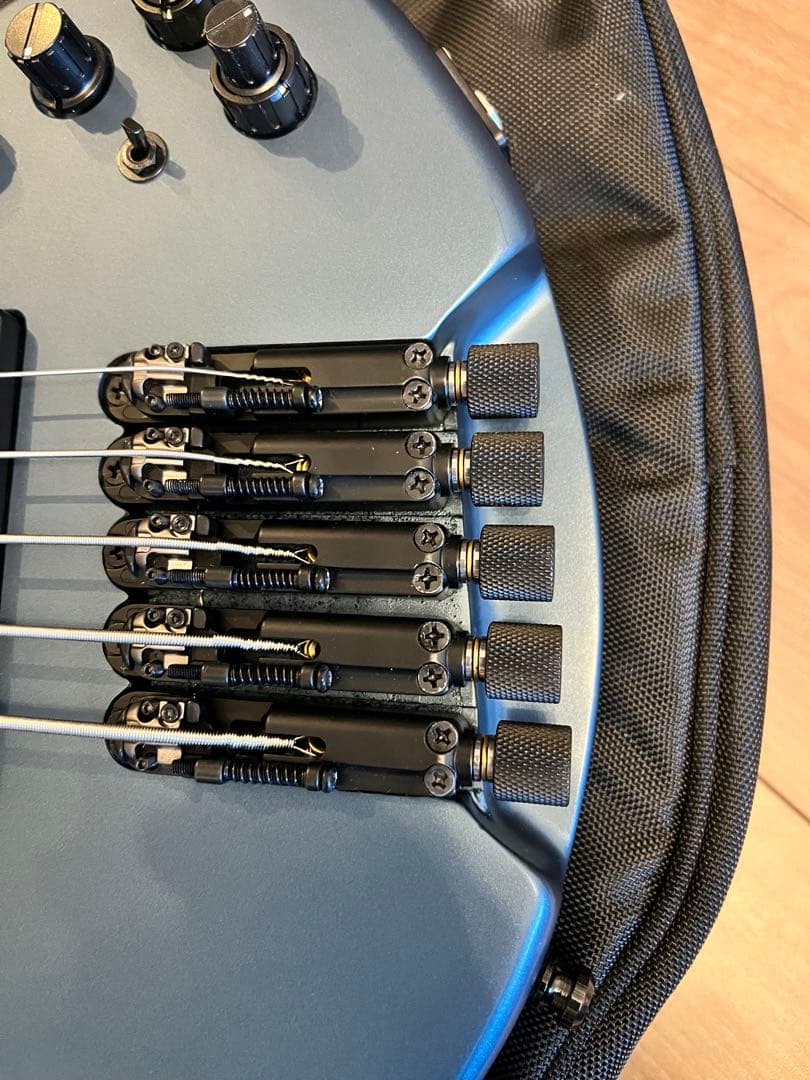 ボ*グ様 定価16万円 改造費5万 Ibanez EHB 1005F AOM 即 - メルカリ