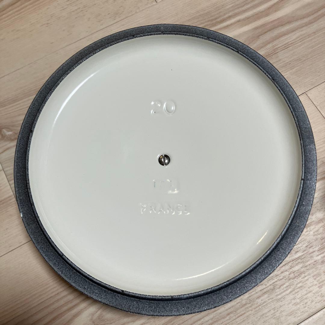 ル・クルーゼ ココット・ロンド 20cm ホワイト 【美品】